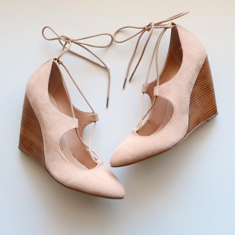 Charles David Beige Suede Almond Toe Ankle Tie Stacked Wedge Heels / Shoes 8